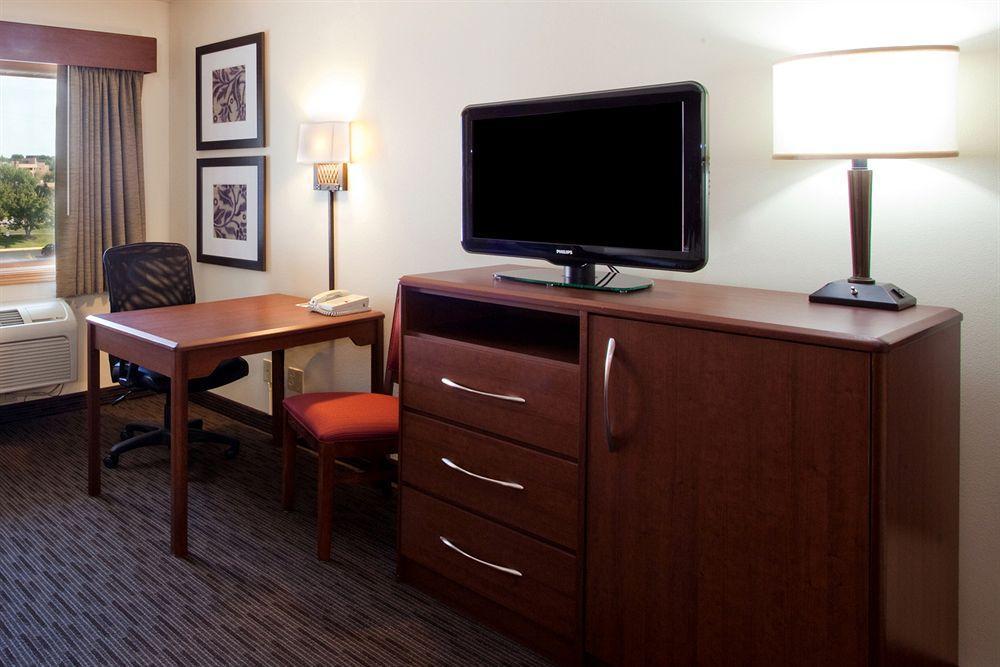 Americinn By Wyndham Bismarck Ngoại thất bức ảnh