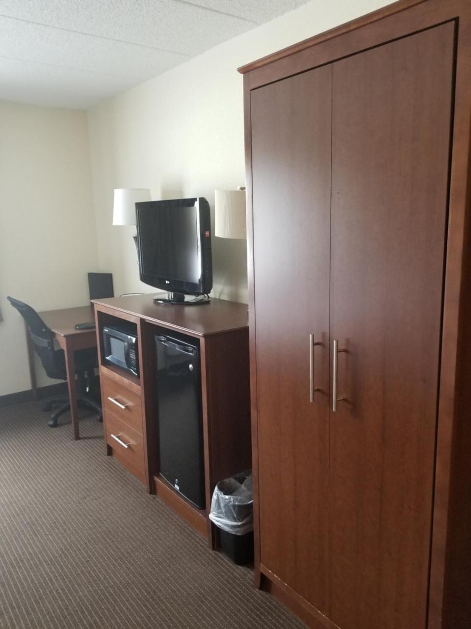 Americinn By Wyndham Bismarck Ngoại thất bức ảnh